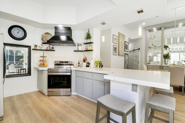 Building Photo - 387 Kelsey Park Dr