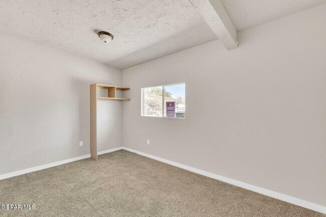Building Photo - 8827 Mt Elbert Dr