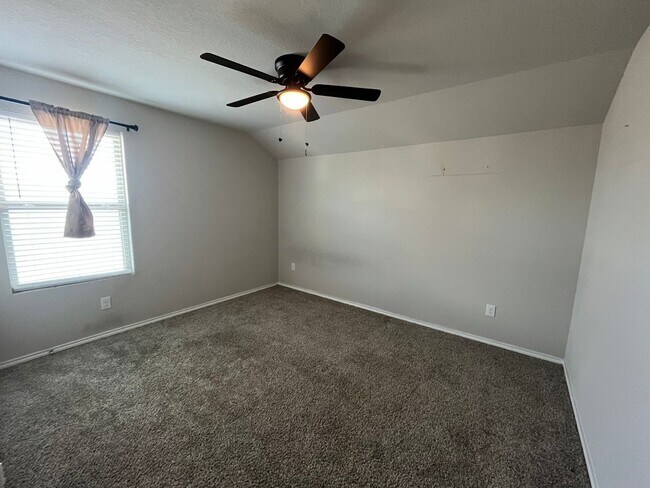 Building Photo - 7923 Navarro Mls