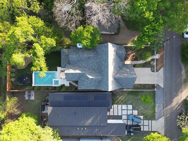 Building Photo - 8810 Groveland Dr