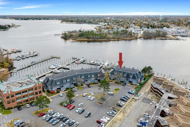 Building Photo - 85 E Water St