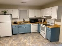 Building Photo - 489 Penny Ln