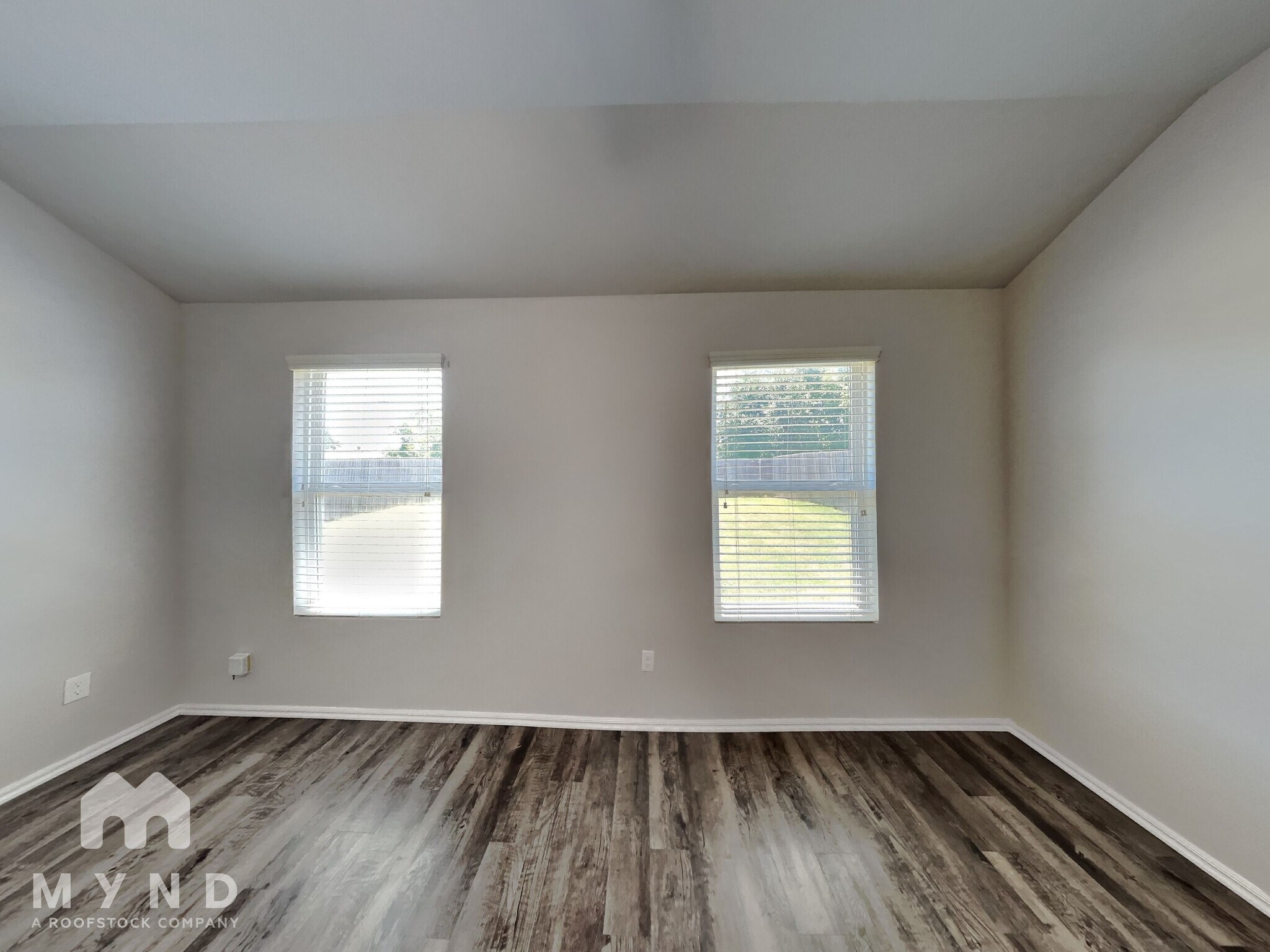Building Photo - 1716 Lanesboro Dr