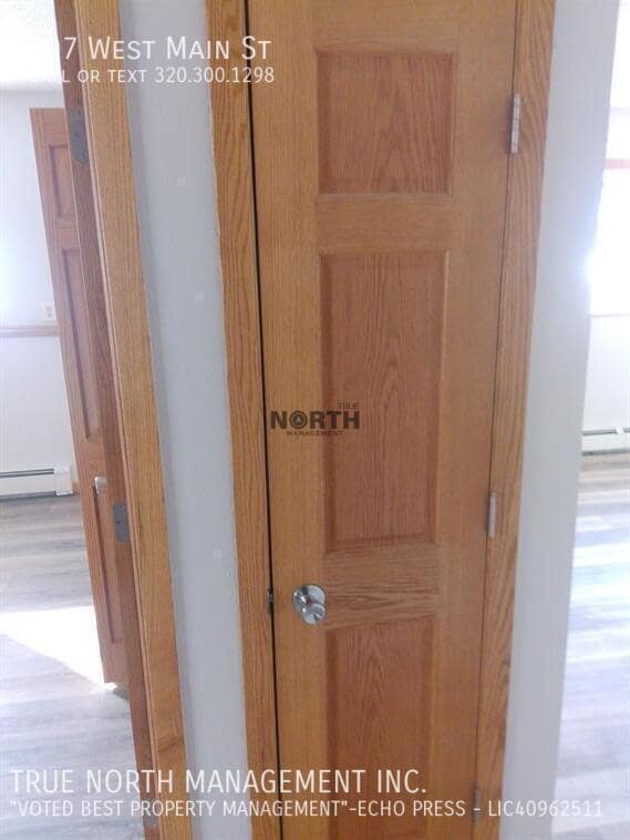 Building Photo - 207 W Main St