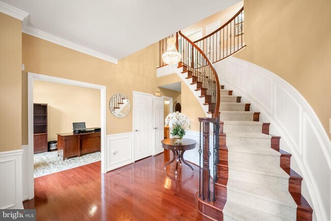 Building Photo - 5667 Lonesome Dove Ct