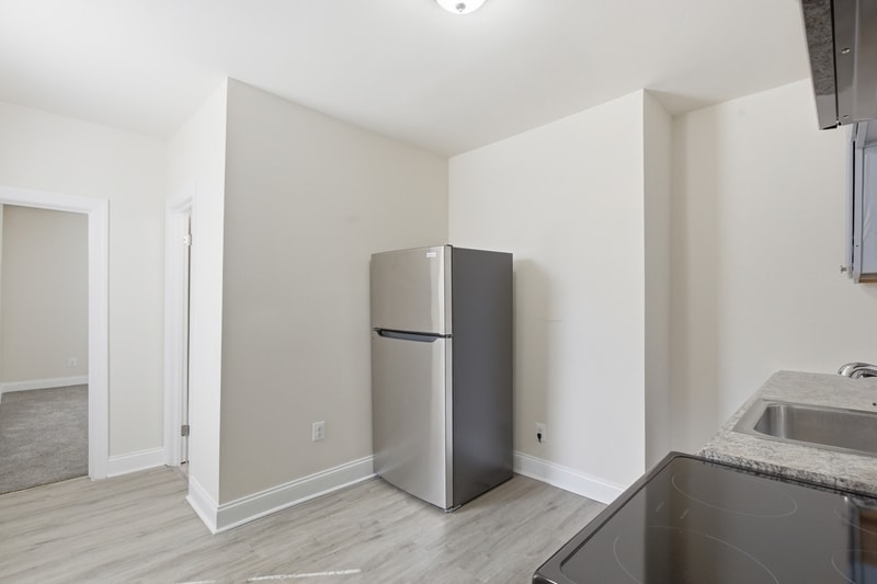 Building Photo - 910 N Arlington Ave