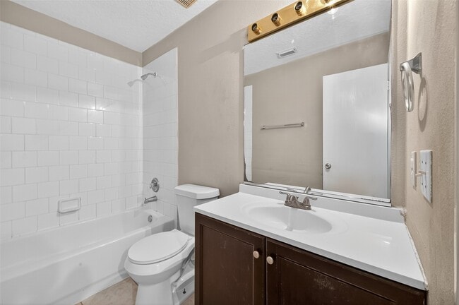 Building Photo - 15003 Sugar Sands Dr