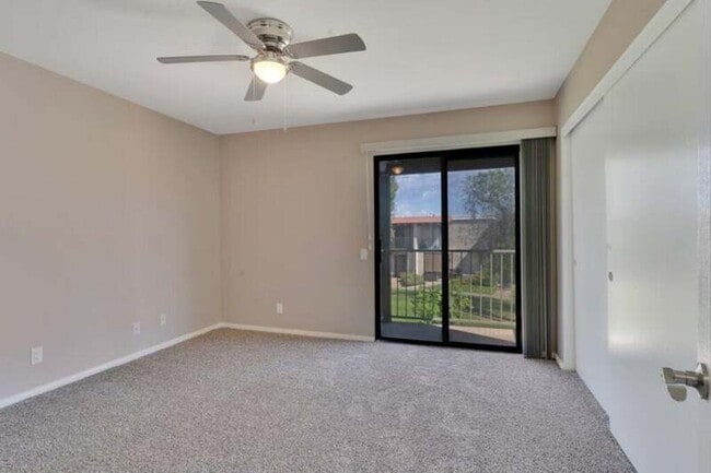 Building Photo - 34 Lakeview Cir