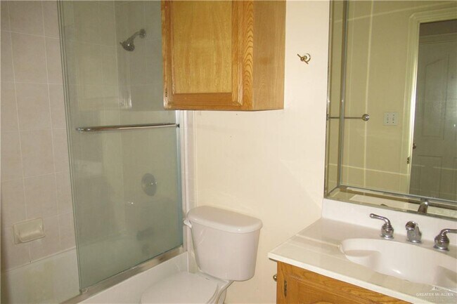 Building Photo - 33 Santa Teresa St