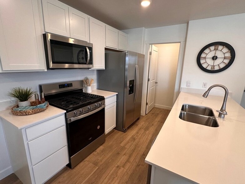 Building Photo - 907 S Sea Horse Ct
