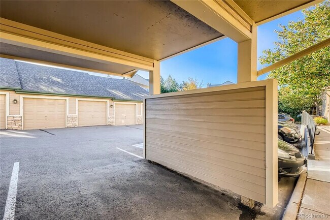 Building Photo - 7415 S Alkire St