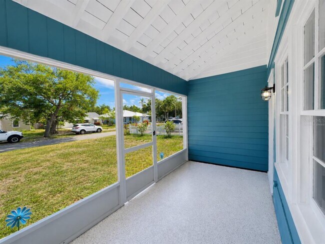 Building Photo - 3209 Ave A W