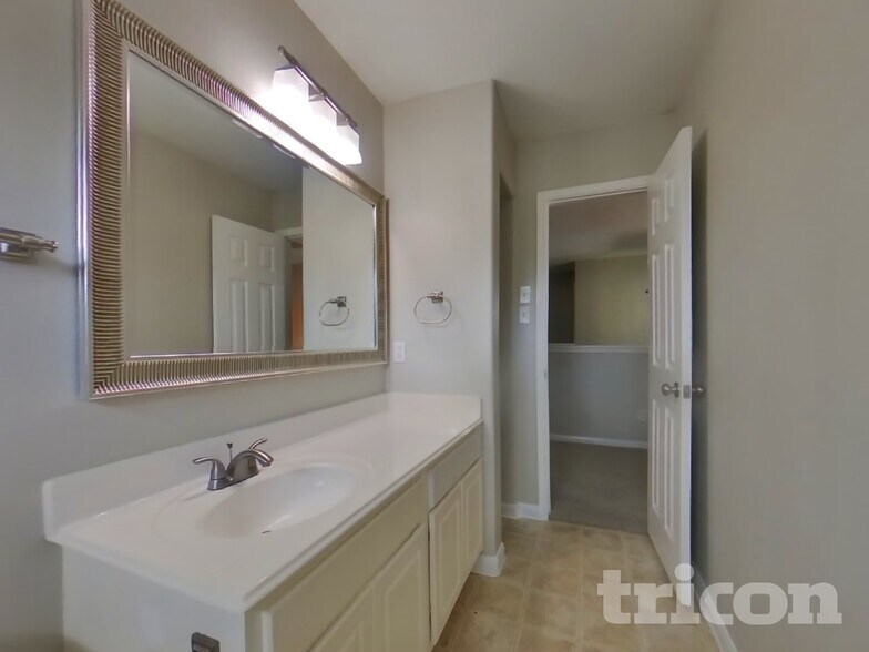 Building Photo - 3339 Painted Meadow Cir