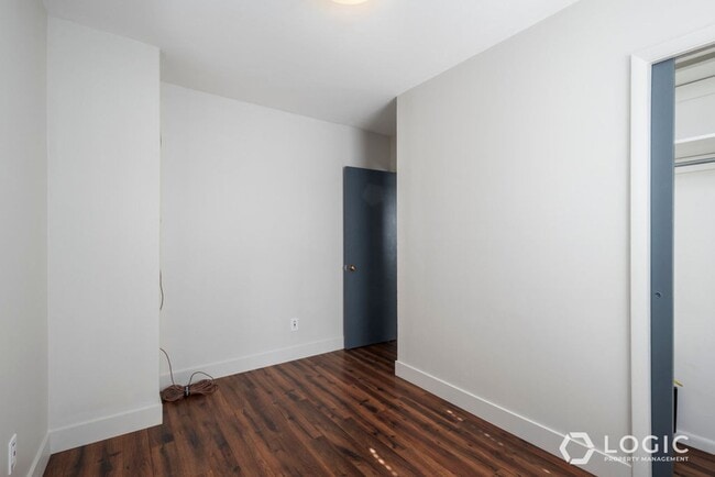 Building Photo - Charming Home in Perfect Location!