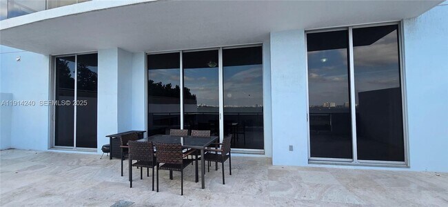 Building Photo - 7901 Hispanola Ave