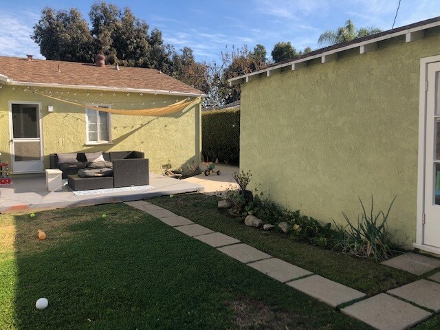 Backyard 2 - 2581 Amherst Ave