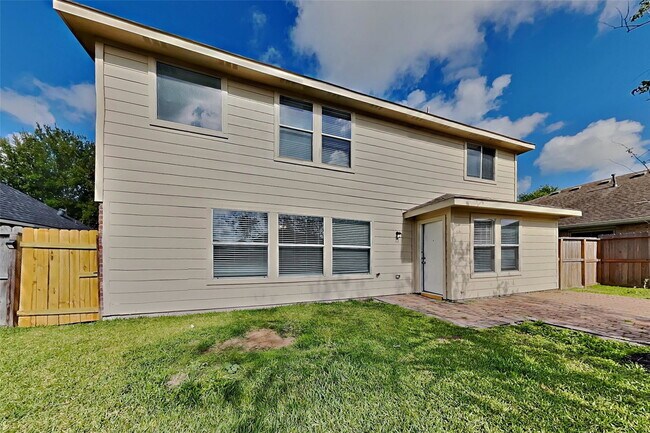 Building Photo - Dorsey Lane, Pearland, TX 77584 - 3 BR 2 BA single-family home