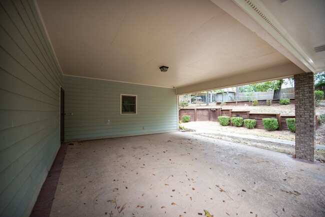 Primary Photo - 7007 Dorsey Dr