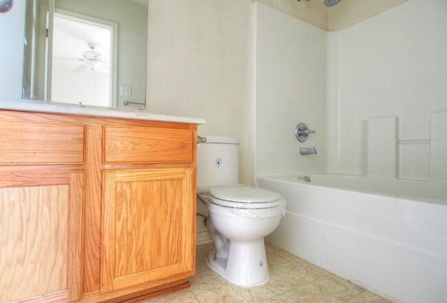 Building Photo - 419 Brittney Way