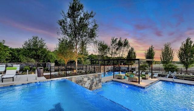 Building Photo - 8940 Samara St