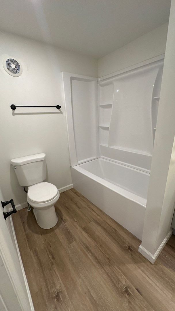 Building Photo - Spacious & Beautifully Updated 3BR Home with Extra Storage in Columbia