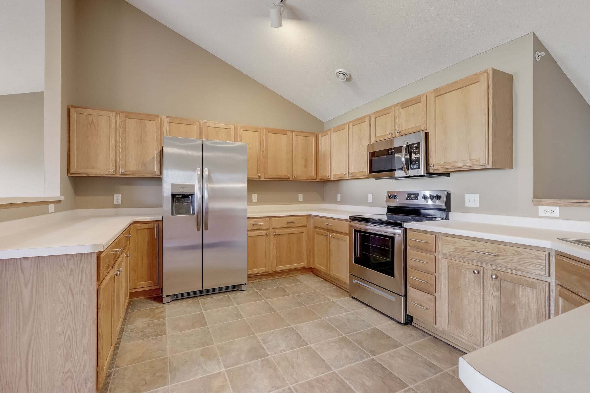 Building Photo - 1222 Bergmann Dr