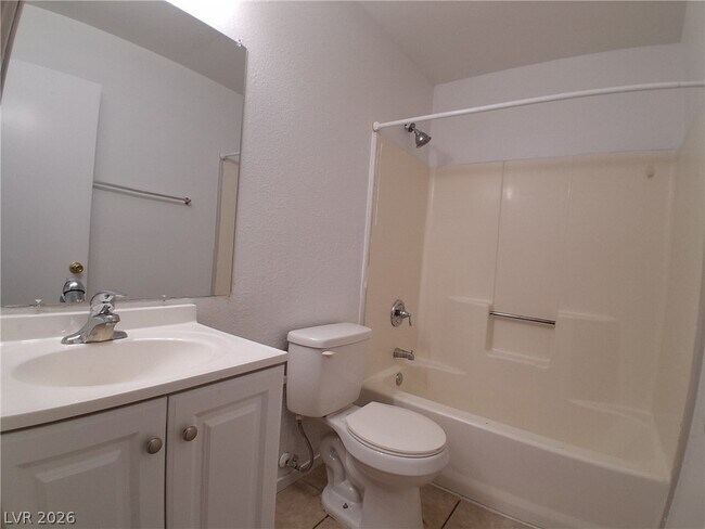 Building Photo - 1333 Kari Lee Ct