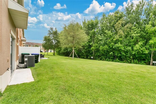 Building Photo - 10656 Savannah Plantation Ct