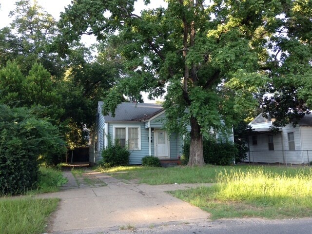 Primary Photo - 2714 Corbitt St