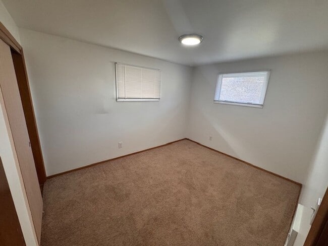 Building Photo - 47 E Garland Ave