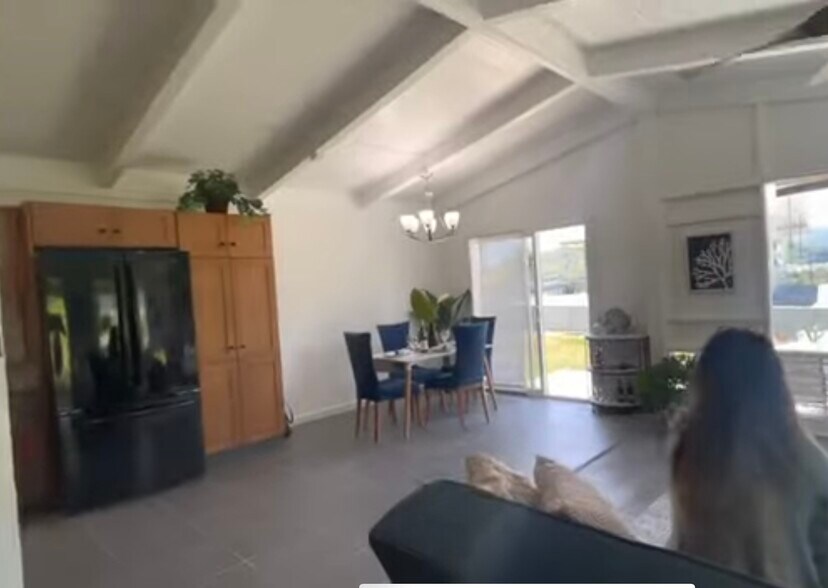 Added Blinds not pictured - 45-185 Lilipuna Rd