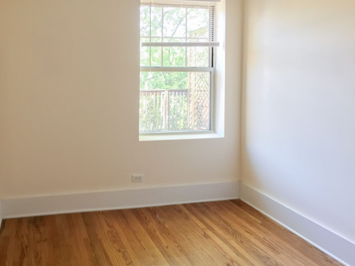 Building Photo - 3455 N Wolcott Ave