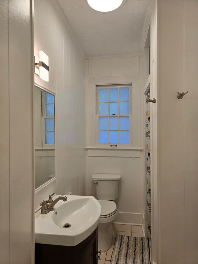 Building Photo - 4526 Aukai Ave