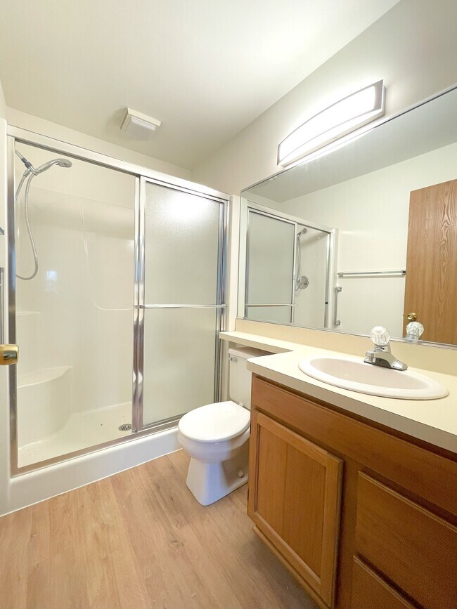 Building Photo - 3228 Wood Rd