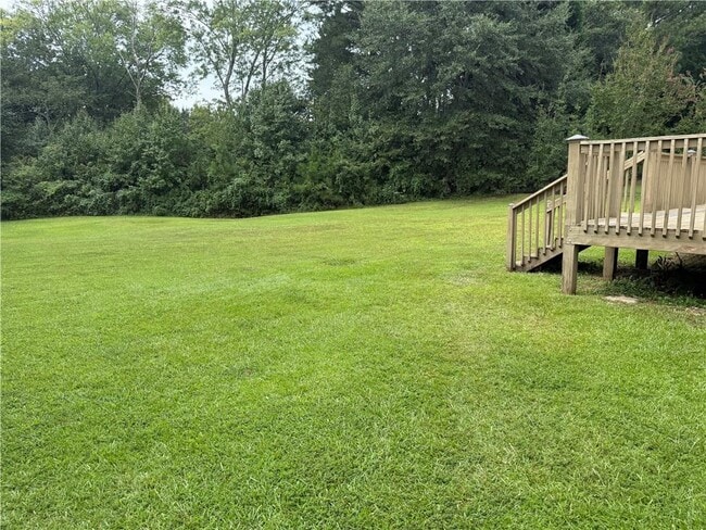Building Photo - 3101 Brooks Dr