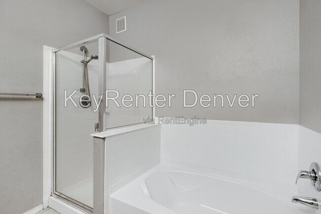 Building Photo - 15455 Canyon Rim Dr