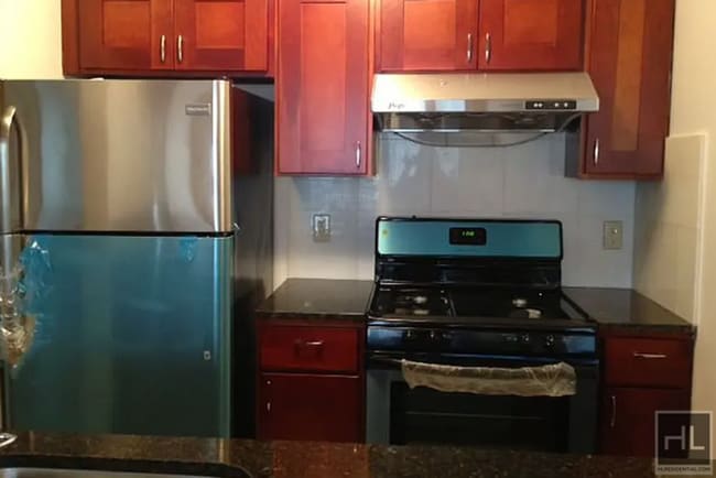 Building Photo - QUEENS BOULEVARD