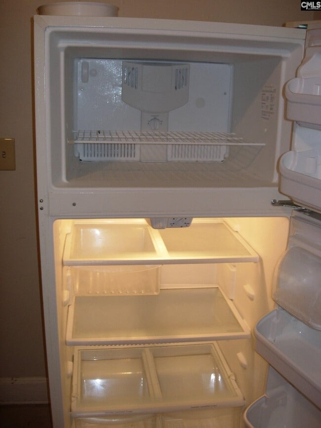 Building Photo - 704 S Bonham Rd