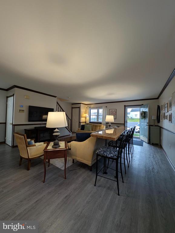 Building Photo - 609 Hartland Ct
