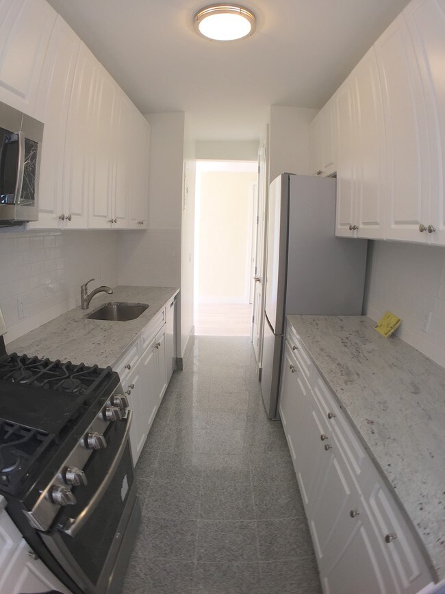 Floorplan - 658-666 West 188th