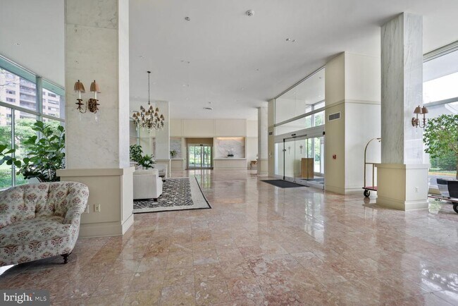 Building Photo - 4201 Cathedral Ave NW