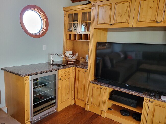 Building Photo - 8601 Fulton Ave