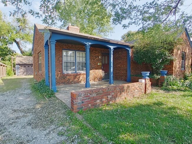 Building Photo - COLLEGE HILL RENTAL-122 South Glendale