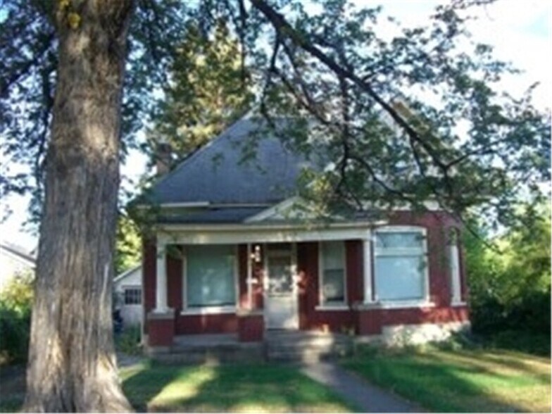 Building Photo - 265 N 600 W
