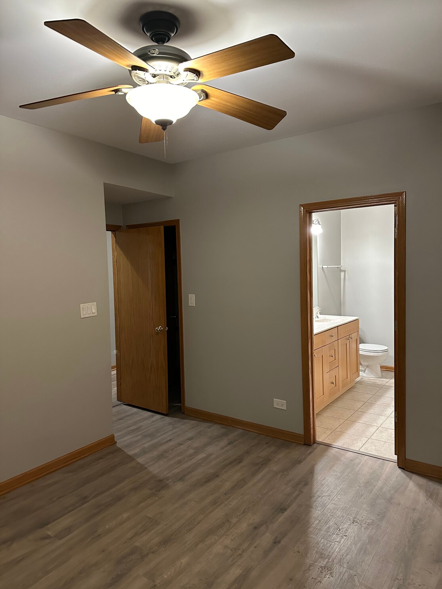 Bedroom 1 - 843 N Mozart St