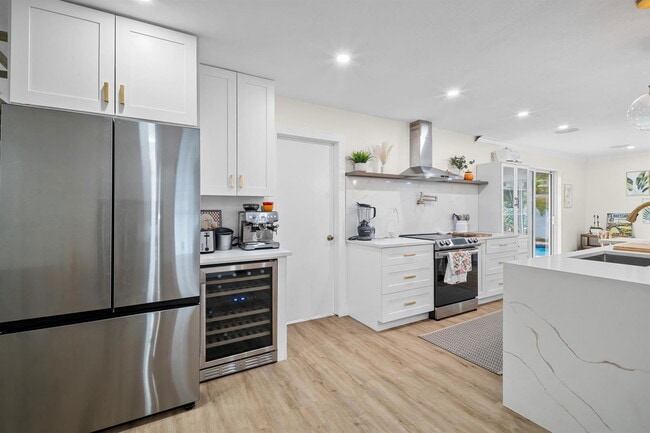 Building Photo - 2421 SW 29th Way