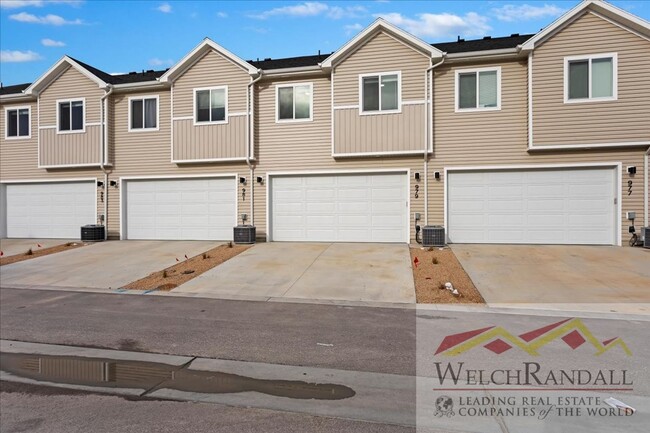 Building Photo - Brand New Townhome in Tremonton