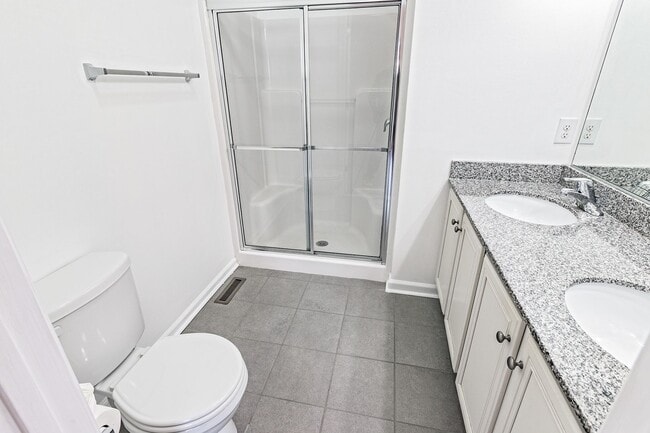 Building Photo - Claymont - 3 bedroom townhome in Darley Green