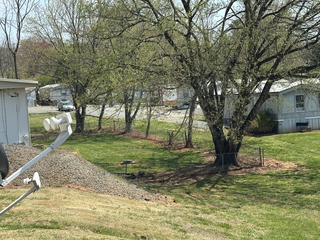 Building Photo - 8004 Reynolda Rd