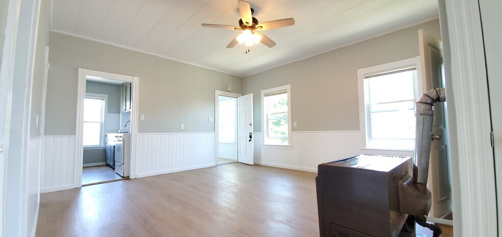 #3 Dinning room / rear entrance - 1124 Bedford St